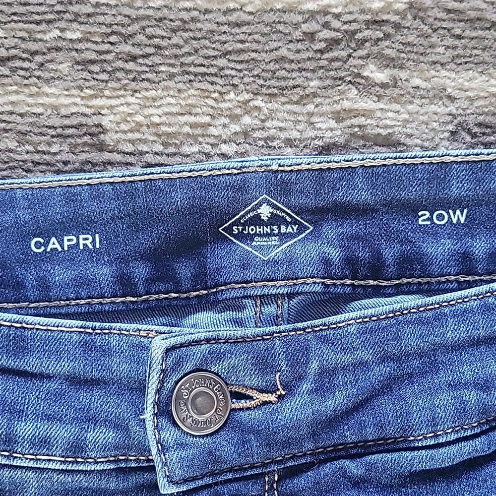 Capri - Picture 2 of 2
